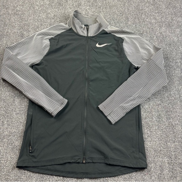 NIKE Men’s Element Future Fast Hybrid Running Zip Up Jacket black/white Small - Picture 1 of 7